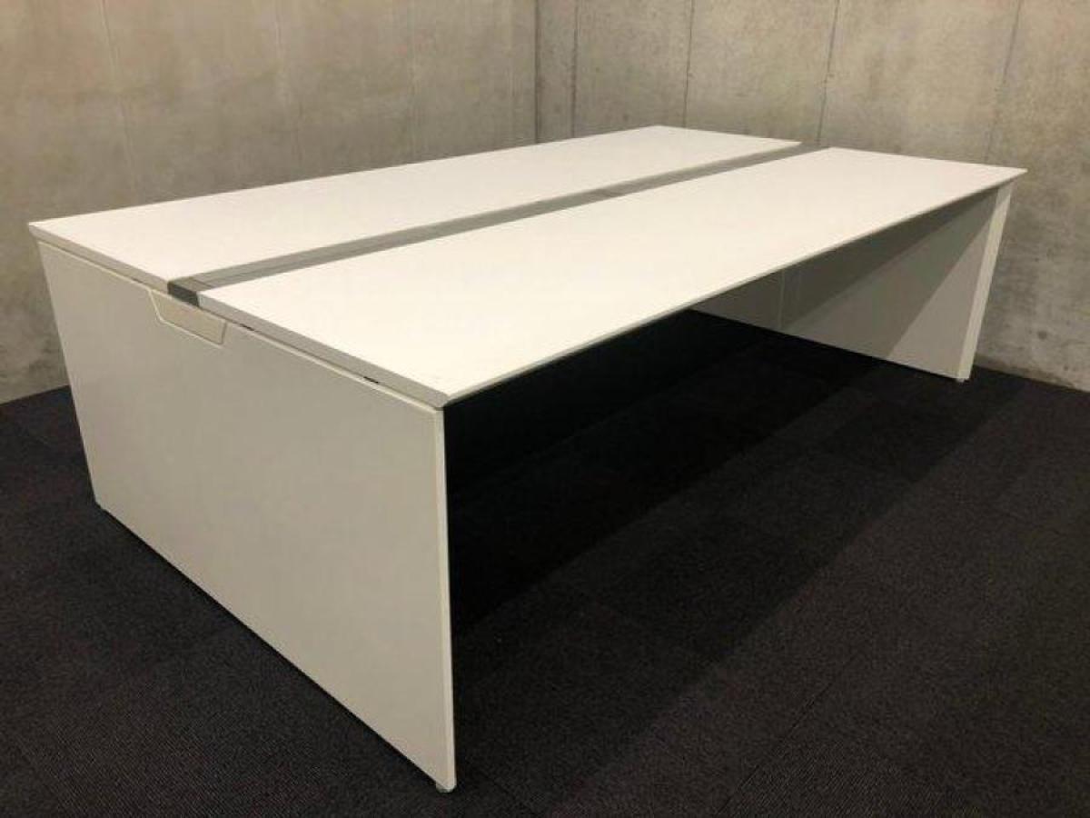 【倉庫在庫品】【フリーアドレスデスク】【2000幅】【ホワイト天板】オカムラ　フリーウェイ　オフィスバスターズ　梅田本店
                        プロユニットフリーウェイ
                                    中古
            