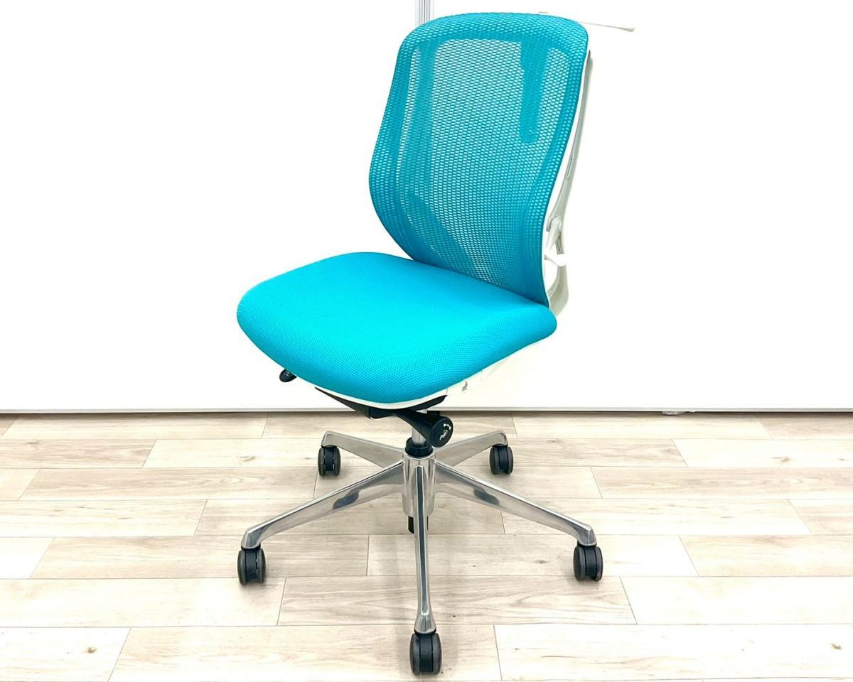 【在庫入替セール品！（本在庫限定価格）】■オカムラ(okamura))製　シルフィー(Sylphy)チェア　肘無し　ローバック　背面メッシュ　■ブルーグリーン×ホワイトシェル　■コートハンガー付き　【弊社使用欄：A01048227 K 】【KN】
                        シルフィーメッシュ
                                    中古
            