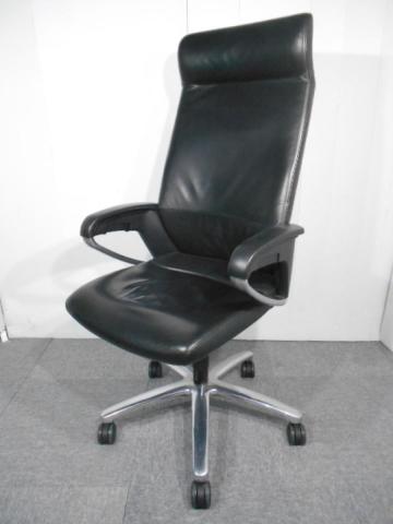 【新品定価40万越！】革張り仕様の高性能チェア！社長用・役員席用としてもおすすめの本革製高級チェア！
■コクヨ/フィロソフィー（Philosophy）/ブラック　レザー