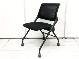 【人気のメッシュタイプ入荷！】■ウチダ　ネスティングチェア　ブラック　■幅広でゆったりとした座り心地！