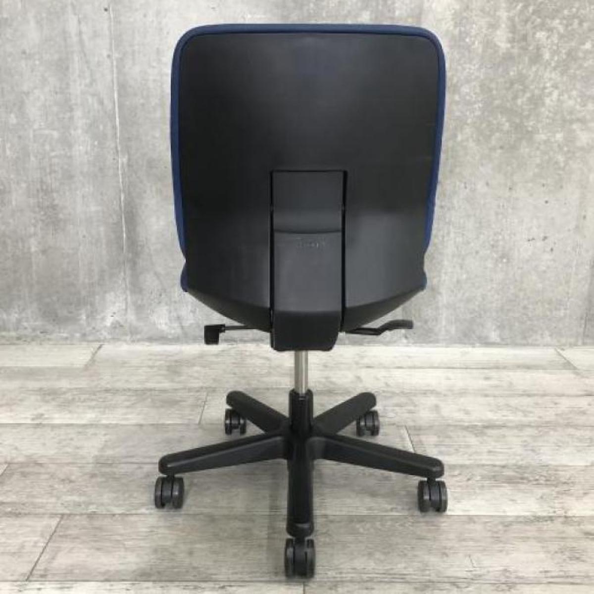 中古】トルテチェア イトーキ/ITOKI 肘無ローバックチェア 566429 
