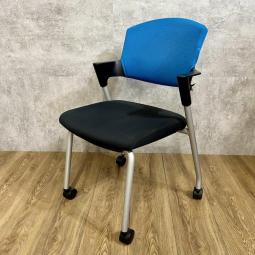 【博】【ミーティングチェアが大量入荷しました！】◆コクヨ/プロッティ　ライトブルー　研修《オフィスバスターズ福岡博多店は、福岡を拠点として、日本全国へ中古オフィス用品・オフィス家具を提供しております》