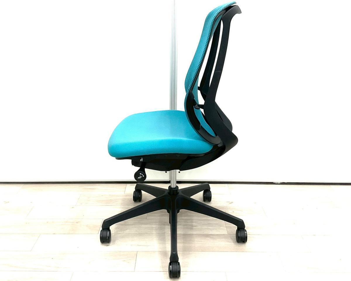 bm　オカムラ　シルフィーチェア　前傾機能　ハイバック　メッシュタイプ　中古 中古】シルフィーメッシュ オカムラ/okamura 肘付ハイバックチェア