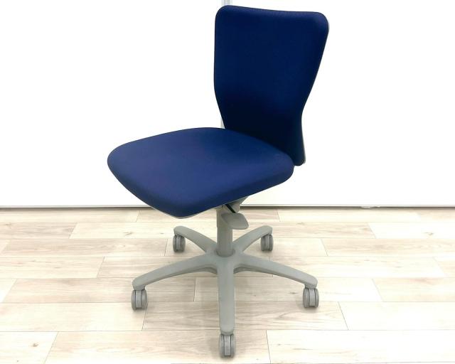 【中古】カロッツァチェア CK33GR FS19 オカムラ（okamura） 肘無ローバックチェア