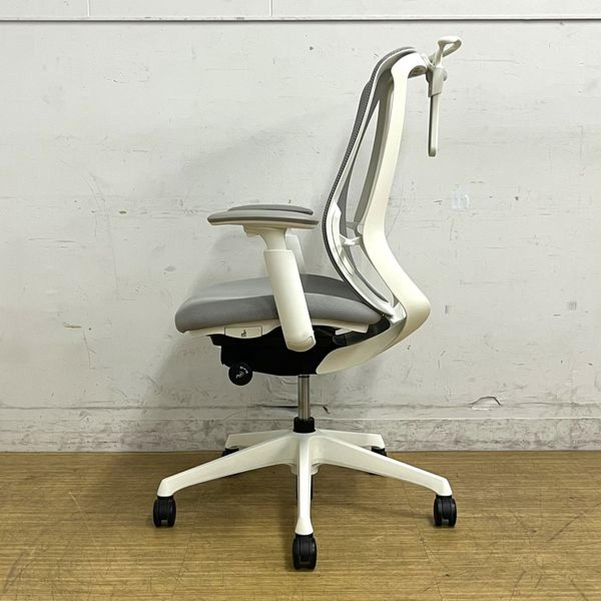 中古】シルフィーメッシュ C686XW FMR3 オカムラ/okamura 肘付