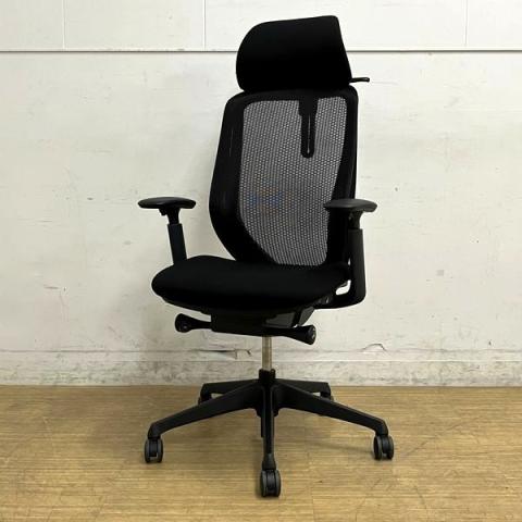 【2014年製】オカムラ　シルフィ　エクストラハイバック　背：メッシュ　アジャストアーム　ブラック×ブラックフレーム　ハンガー付き　樹脂脚　前傾機能がウリの高機能チェア
