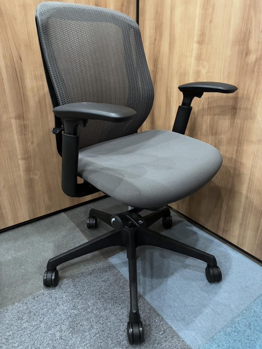 bl　オカムラ　シルフィーチェア　前傾機能　ハイバック　メッシュタイプ　中古 bl オカムラ シルフィーチェア 前傾機能 ハイバック メッシュタイプ