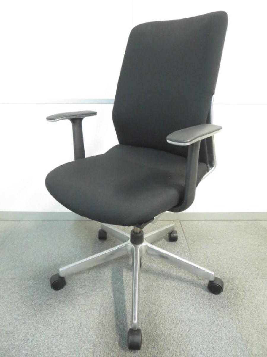 【1脚限定】【クレジット決済優先】【2025.09.25入荷予定】しっかりとした背面であなたを支えます！！【アガタＳチェア】オフィスバスターズ　梅田本店
                        アガタSチェア
                                    中古
            