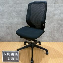 【南】2022年製★オカムラ製の大人気オフィスチェア【シルフィー/ブラック色/肘無し仕様】が入荷しました！　＊良品を格安で！「オフィスバスターズ福岡南店」は、福岡を拠点として、全国へ中古オフィス用品・オフィス家具を提供しております。