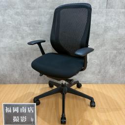 【南】2022年製★オカムラ製の大人気オフィスチェア【シルフィー/ブラック色/固定肘仕様】が入荷しました！　＊熊本市で、中古オフィス用品・オフィス家具をお探しなら「オフィスバスターズ熊本サテライト店」へ＊※サテライトは商談スペースのみの為、在庫は福岡の在庫を掲載しております。商品につきましてはお電話にてお問い合わせください。＊
