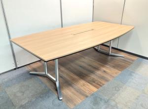 【定価20万以上の高級感あふれるテーブル入荷！】オカムラ（okamura）ラティオⅡ　ミーティングテーブル　■色：ナチュラル　幅2100×奥行き1200