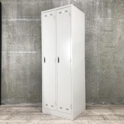 【省スペースに設置可能！大人気の更衣用ロッカー！増員にもおすすめ！】■ライオン(LION)製　レオシリーズ　２人用ロッカー　更衣ロッカー　W610×D515㎜　■シリンダー錠　■グレー