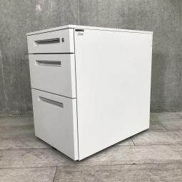 おすすめ/人気　■イトーキ(ITOKI)製　CZRシリーズ　３段ワゴン　デスクインワゴン　H600㎜　■キャスター付　■シリンダー錠　■ホワイト
