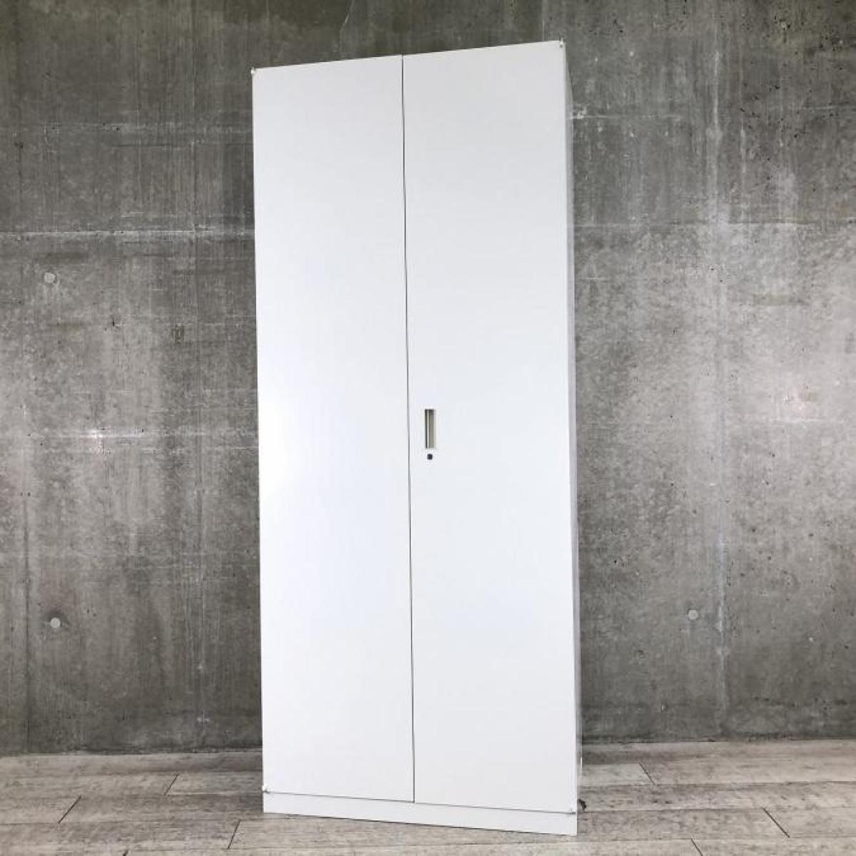 【豊富な収納スペースでオフィス書類をスッキリ整理！パーテーション、間仕切りの代わりにも！】■ウチダ(UCHIDA)製　BEストレージシリーズ　両開き書庫　ハイキャビネット　H2160㎜　■シリンダー錠　■ホワイト【2512】弊社使用欄【A01050127】
                        BEストレージ
                                    中古
            