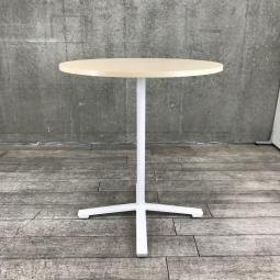 【リフレッシュルームや会議スペースに！】【多様なオフィスにフィットするミーティングテーブル】■コクヨ(KOKUYO)製　ビエナ(VIENA)シリーズ　丸テーブル　幅900㎜　■木目ナチュラル/単柱脚ホワイト【2512】弊社使用欄【A01048475】