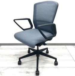 【快適な座り心地を追求して開発！】■ウチダ　エルフィチェア　肘付　ブルーグレイ　■スタイリッシュなデザインに多彩な機能搭載！【UCHIDA　Elfie】