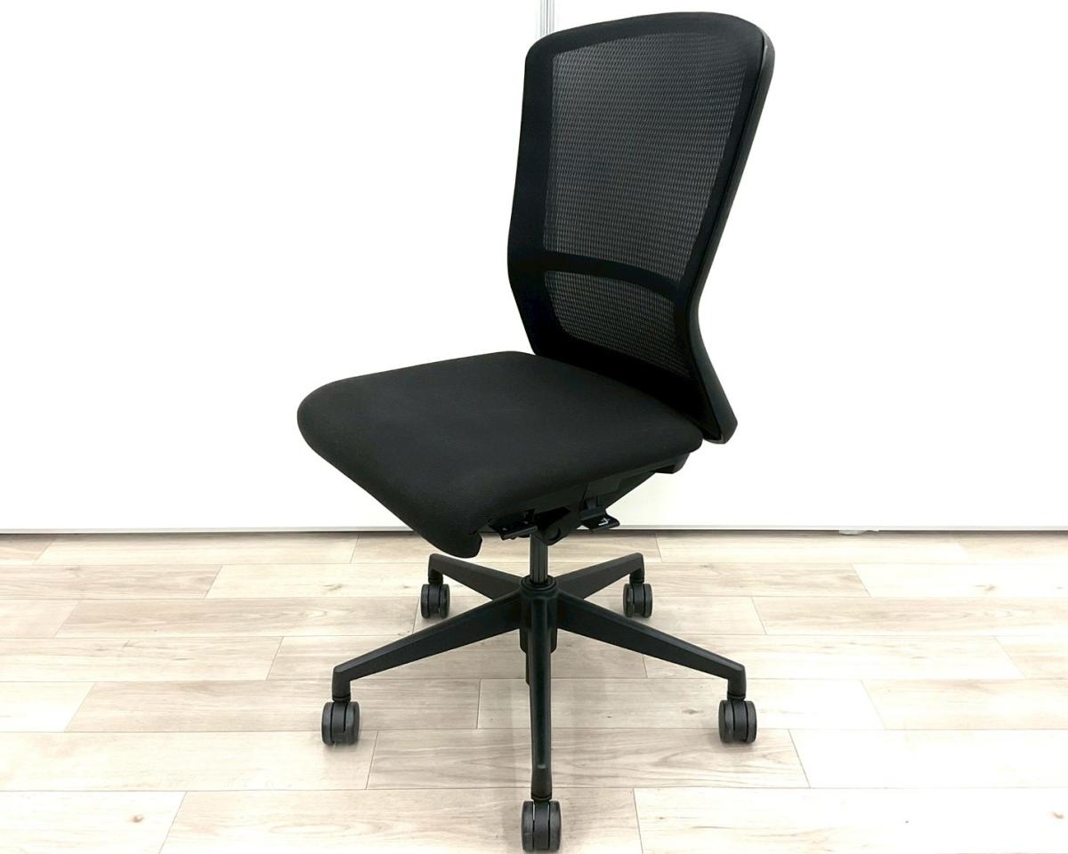 ■ウチダ(UCHIDA)製　■エルフィ(Elfie)チェア　■肘無　■ミドルバック　■背面メッシュ　■ジェットブラック　■オススメ/大人気/定番商品【弊社使用欄：A01042365】
                        エルフィ
                                    中古
            