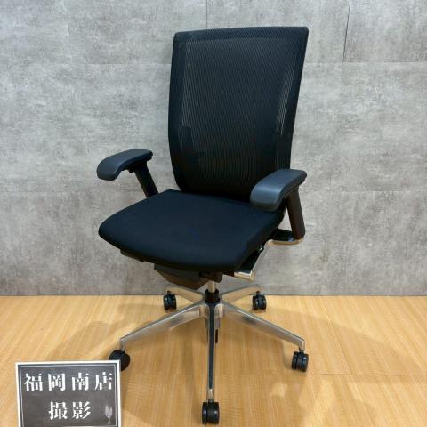 イトーキ製のオフィスチェア【ヴェントチェア/ブラック/肘付きタイプ】が値下されました！　＊良品を格安で！「オフィスバスターズ福岡南店」は、福岡を拠点として、全国へ中古オフィス用品・オフィス家具を提供しております。