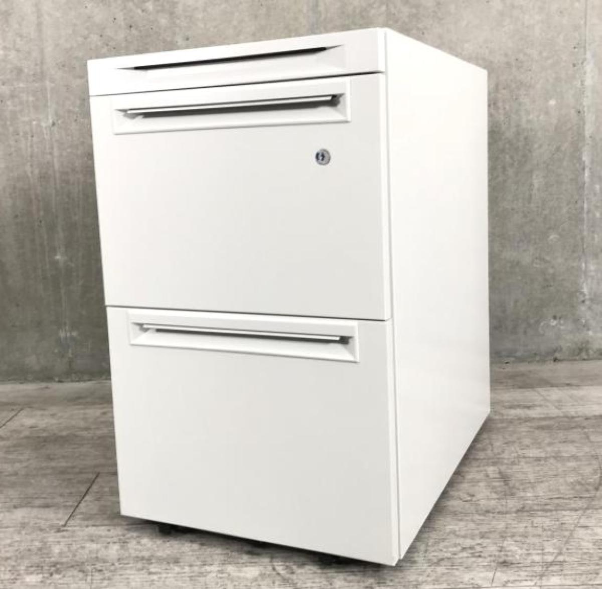 【在庫入替セール品！】【スタンダードなデザインで使いやすい！】■プラス製　3段ワゴン　H635mm　ホワイト　■PLUS　Genela(ジェネラ)シリーズ【デスクサイドキャビネット】
                        その他シリーズ
                                    中古
            