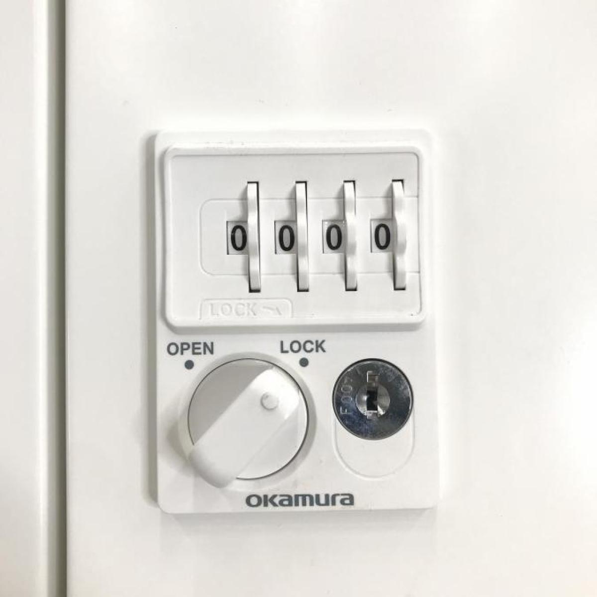 中古】ピクスライン オカムラ/okamura 8人用パーソナルロッカー 566909 
