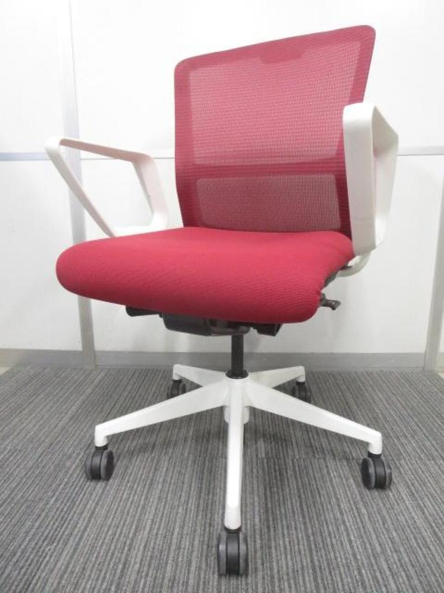 【人間工学に基づいた快適な座り心地！】■ウチダ　エルフィチェア　肘付　レッド　■スタイリッシュなデザインに多彩な機能搭載！【UCHIDA　Elfie】
                        エルフィ
                                    中古
            