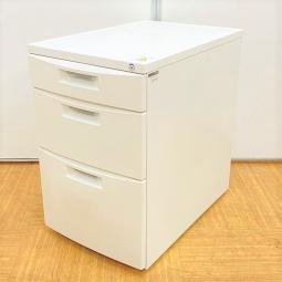 【デスク下の収納におすすめ！】■イトーキ製　3段ワゴン　ホワイト　※日焼けありのためお安く！【ITOKI　CZワゴン】