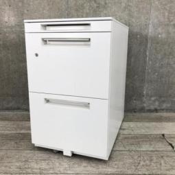 【フリーアドレスデスクのお供に！ちょっとした手荷物入れにも！】■イナバ（Inaba）製　Sワゴンシリーズ　3段ワゴン　（W395/D585/H650）　■フリアド用　■ホワイト 　■シリンダー錠 【弊社使用欄：A01034953】【ID】