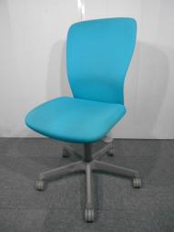 【在庫入替特価】ライトブルーにホワイトでオシャレなチェアです！！【T1】