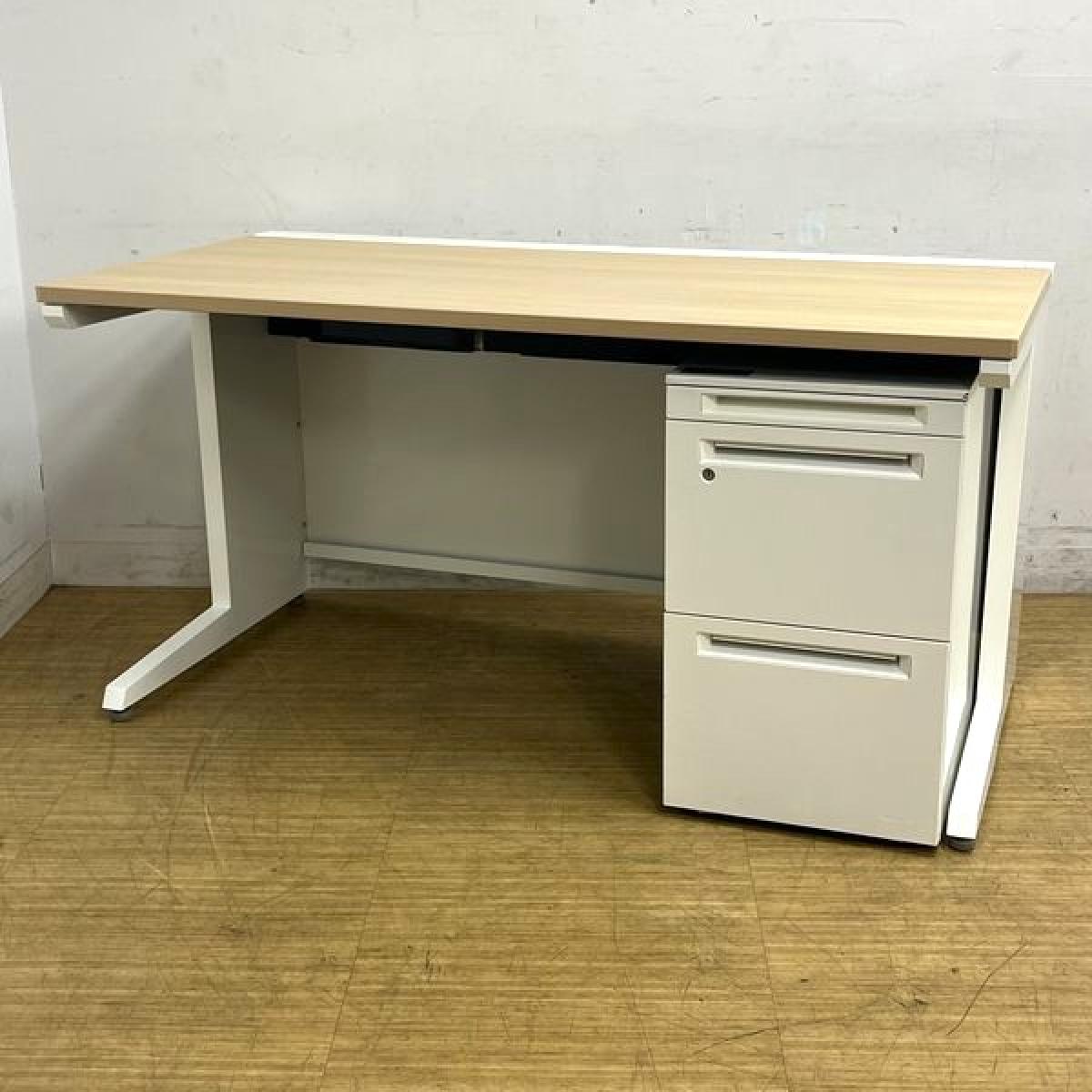 オカムラ　アドバンスデスク　平机＋3段ワゴンで疑似的な片袖机　センター引出し無し　明るいナチュラル天板　ゆったりめのサイズのW1400　鍵付き　【愛知・名古屋・豊田・静岡・浜松】
                        アドバンス
                                    中古
            