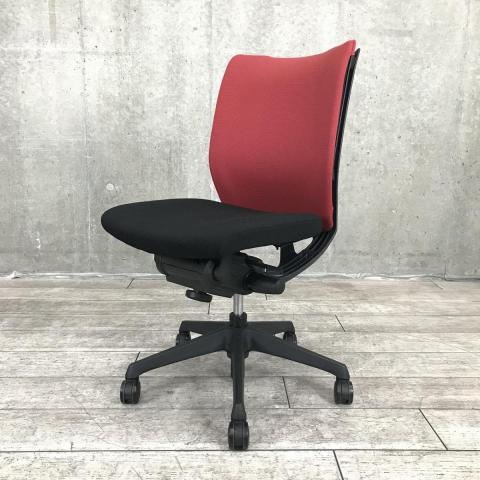 オカムラ　ヴィスコンテ　ローバックモデル　肘無しチェア　背レッド×座ブラック　背クッション　スタンダードタイプ