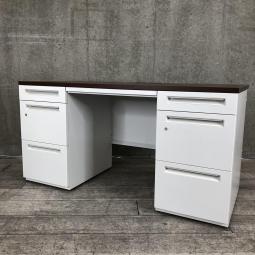 【広々としたワークスペースと収納力で作業効率アップ！上長デスクとしてもオススメ！】■ウチダ(UCHIDA)製　スカエナ(SCAENA)シリーズ　両袖デスク　W1400×D700mm　■配線Sタイプ　■シリンダー錠　■ホワイト/天板：ブラウン【弊社使用欄：A01049969】