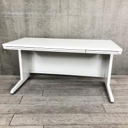 【ゆとりのあるワークスペースで作業効率アップ！】■オカムラ(okamura)製　アドバンス(ADVANCE)シリーズ　平机　引き出し付き　W1400×D700×H720mm　　■ホワイト/天板：ホワイト【弊社使用欄：A01052053】