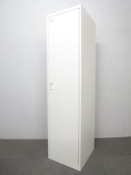 【ワイド収納で使いやすい！】■オカムラ　1人用ロッカー　W450mmタイプ　ホワイト　■スタッフ増員・レイアウト変更の際の追加にもオススメ！
