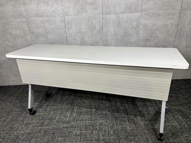 【中古】プラッテ  ウチダ（UCHIDA) スタックテーブル(長机/折りたたみ/会議用)