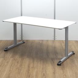 ★【T1】【商品入替のため、残り1台限り】コクヨ製　アリーナ　ホワイト　W1500サイズ　W1500xD750xH720　ホワイト天板のミーティングテーブル！　人気のカラー　会議室・休憩室などにオススメ！！　ミーティングテーブル！！