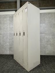 【人気な4人用ロッカーが1台入荷！】◆コクヨ/LK　グレー　更衣ロッカー《オフィスバスターズ福岡博多店は、福岡を拠点として、日本全国へ中古オフィス用品・オフィス家具を提供しております》