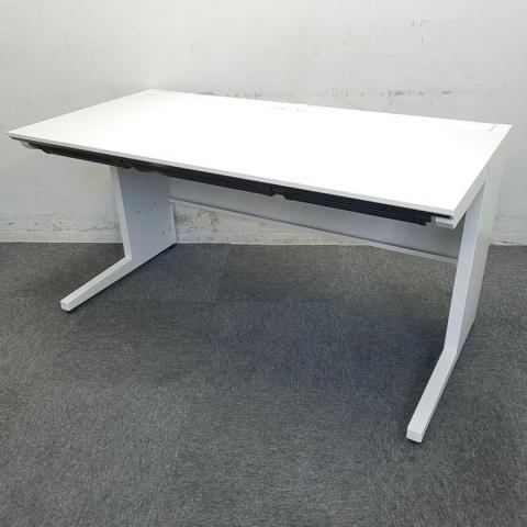 【ゆとりのあるワークスペースで作業効率アップ！】■コクヨ　アイエスシリーズ　平デスク　W1500×D700×H720mm　ホワイト　■上長席としてもオススメ！大型デスク！【KOKUYO　iS】★