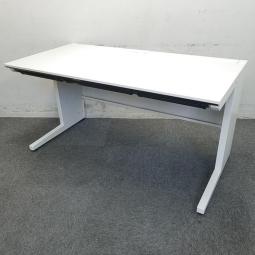【ゆとりのあるワークスペースで作業効率アップ！】■コクヨ　アイエスシリーズ　平デスク　W1500×D700×H720mm　ホワイト　■上長席としてもオススメ！大型デスク！【KOKUYO　iS】★