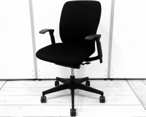 【肘付（可動肘/アジャスタブル肘）/ローバック】大人気／定番／品質良好　◆ITOKI／イトーキ　◆fulgo／フルゴ ※横浜本店撮影画像※