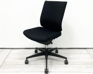 入替セール品につきお値下げ！【納得の座り心地！魔法のように売れ続けている定番のオフィスチェア！】■コクヨ（KOKUYO）　ウィザード2（wizard2）チェア　肘無　ローバック　　■ランバーサポート付き　■ブラック×ホワイトシェル