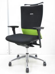 【定価約8万円】【背あてのしなやかな曲線が背中にフィット！】■オカムラ（okamura）製　フィーゴ（feego）チェア　ハイバック肘付　■可動肘/ハンガー付　■ライムグリーン×ブラックシェル【高機能エルゴノミクスチェア】※肘パッドスレありのため特価【AD】
