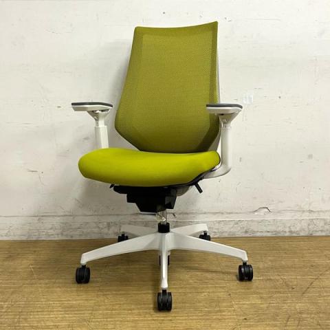 【在庫入替セール】コクヨ　デュオラチェア　メッシュタイプ　可動肘　ライトオリーブ×ホワイトフレーム　お洒落で使い勝手の良い仕様とカラーリングで人気