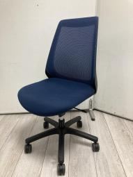 【在庫入替】【大人気のノナが6脚入荷です！】オフィスチェア/イトーキ/ノナ　ブルー　椅子　チェア　シンプル