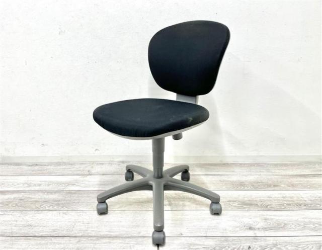 【中古】レグノチェア2  コクヨ（KOKUYO） 肘無ローバックチェア