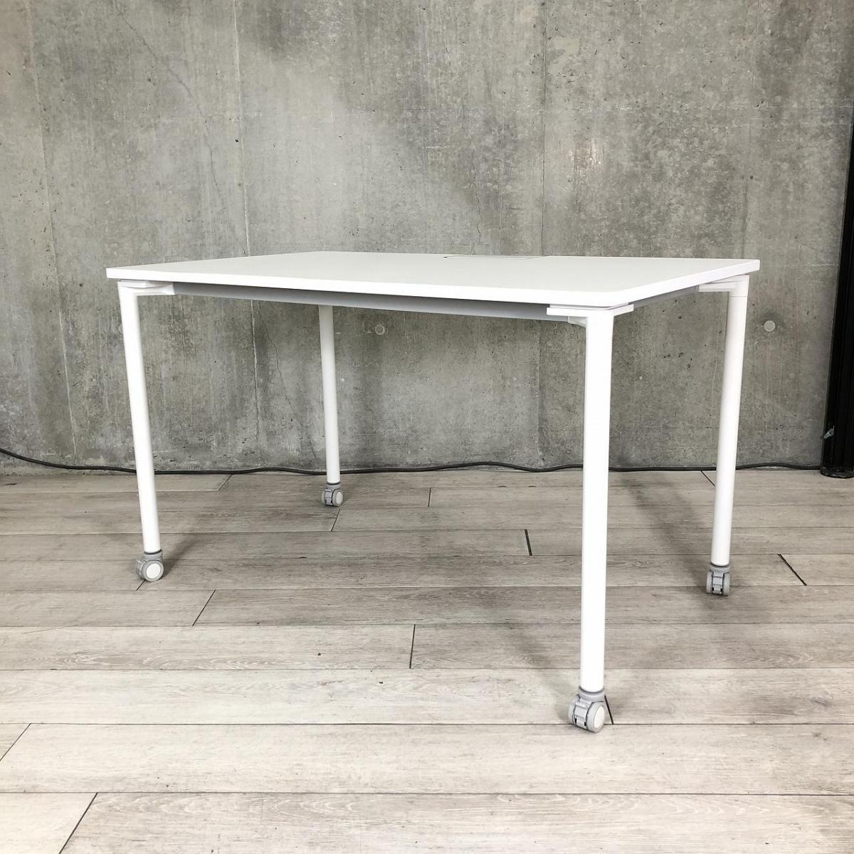 【在庫入替セール】【定価約10万円】【フレキシブルに使用可能なキャスター付きワークテーブル！】■イトーキ（ITOKI）製　アクティブフィールド（Active Field）　ワークテーブル　パーソナルテーブル　W1200×D700㎜　■キャスター付き　■ホワイト　配線カバー：ホワイト/配線受け：ブラック　オフィスバスターズ　東大阪店【T1】
                        アクティブフィールド
                                    中古
            