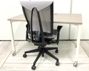 【セット商品（テーブル×1台、チェア×1脚）】オフィスデスク ABW 平デスク キャスター付き 配線口付き ホワイト・Okamura/オカムラ　・Aption Free 2／アプションフリー2 ※横浜本店撮影画像※