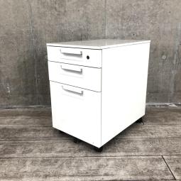 【平机・フリーアドレスデスクのお供に最適なサイドキャビネット！！】■プラス(PLUS)製　JSシリーズ　3段ワゴン　デスクインワゴン　H610mm　■ホワイト　■キャスター付き　■シリンダー錠【弊社使用欄：A01045918】【KN】