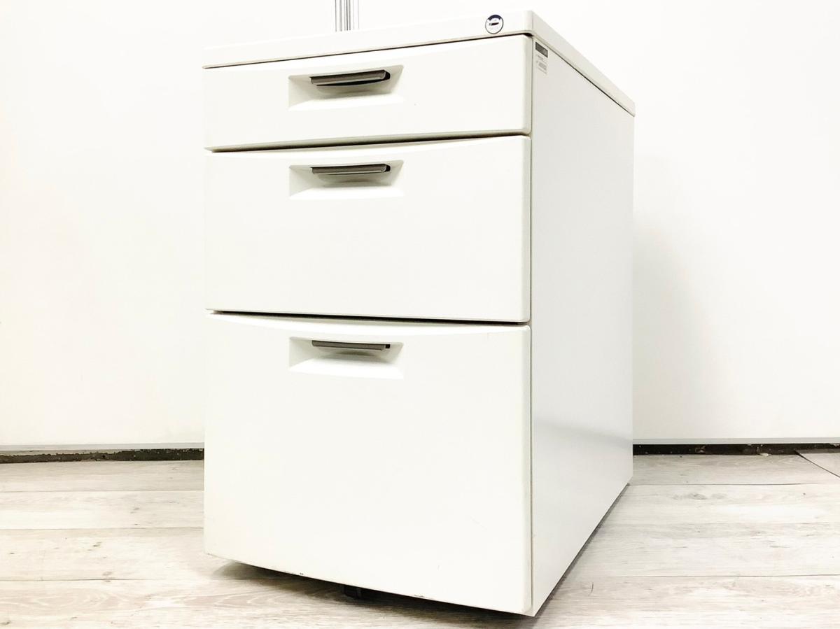 大人気／定番　◆ITOKI／イトーキ ◆３段ワゴン/CZ/ホワイト【2511】弊社使用欄【A01047058】
                        CZシリーズ
                                    中古
            