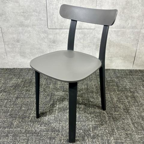 【中古】オールプラスチックチェア 151-0051 vitra（ヴィトラ） ミーティングチェア