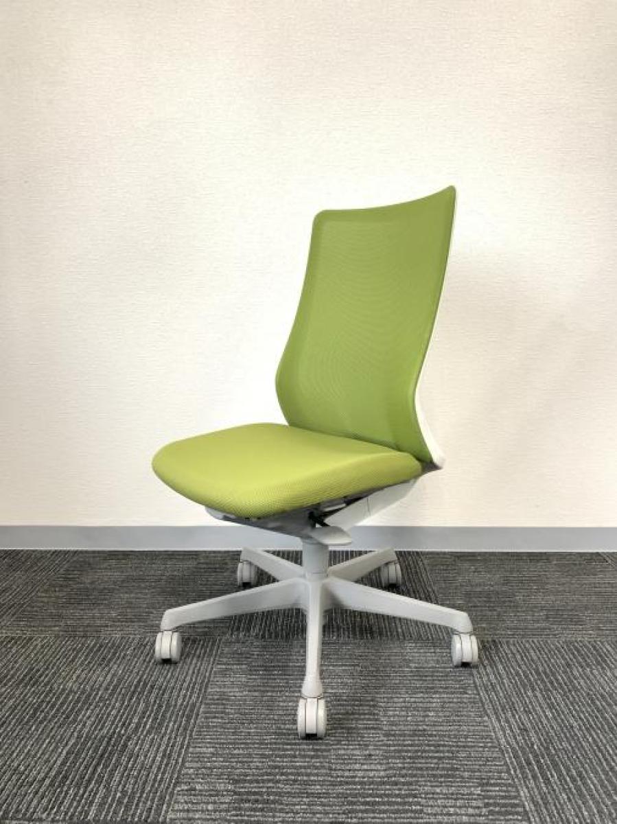 【腰まわりをしっかりホールド！長時間作業も快適フィット！】/オススメ(おすすめ) /人気商品【弊社使用欄：A01052040】■オカムラ(okamura)製　フルーエント(Fluent)チェア　ハイバック　背面メッシュ　■グリーン×ホワイトシェル
                        フルーエントチェア
                                    中古
            